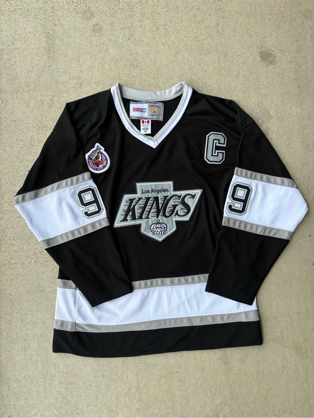 Vintage CCM Authentic LA Kings Wayne Gretzky Jersey Size 52